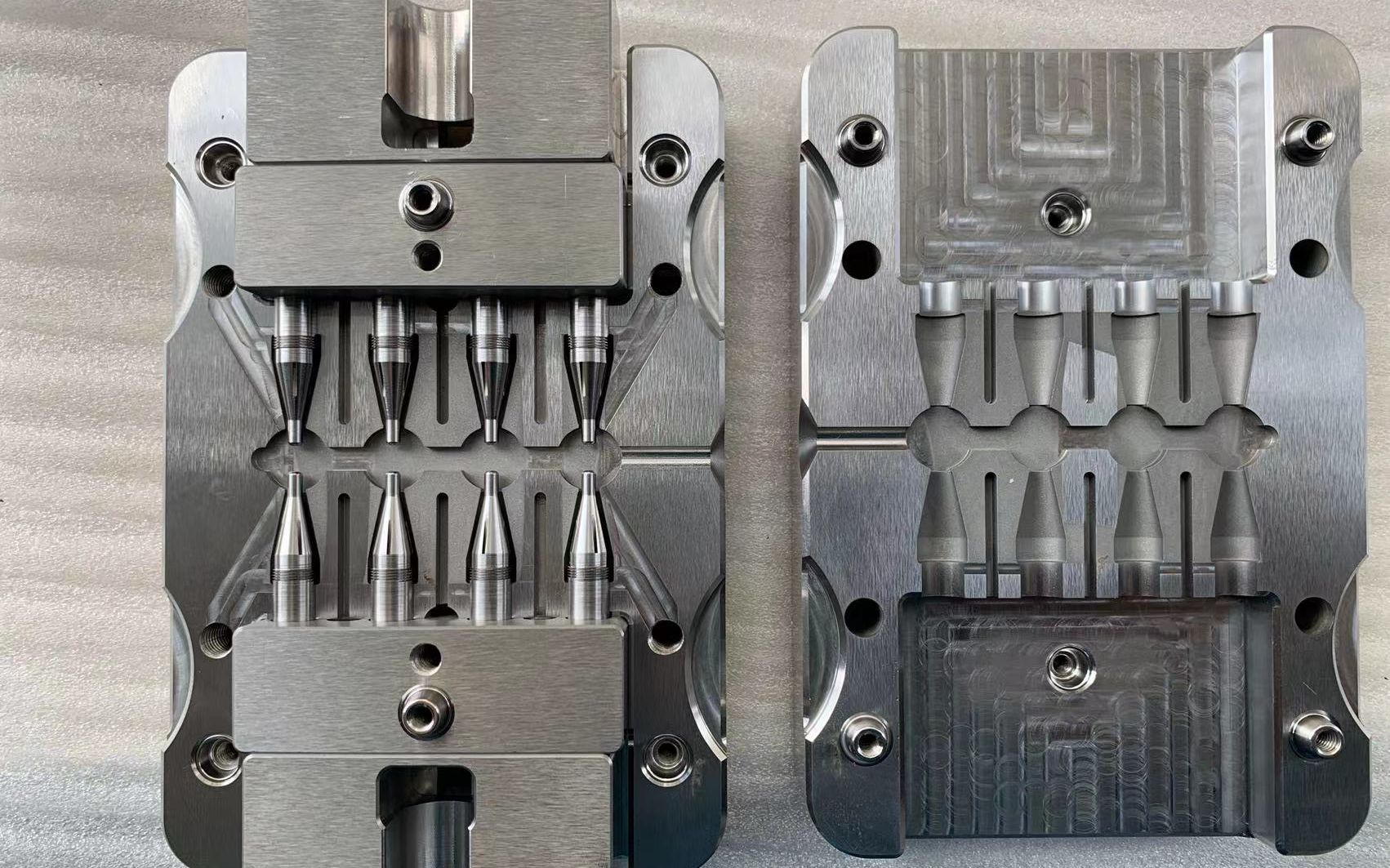 桌面注塑機(jī)圓珠筆模具2